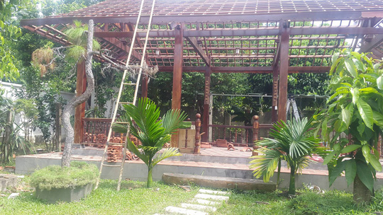 Tháo dỡ biệt thự không phép của quan ở Đồng Nai