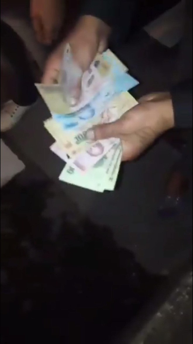 Nhóm thanh niên cầm hung khí chặn ô tô xin đểu tiền có thể đối diện mức án 7 đến 15 năm tù