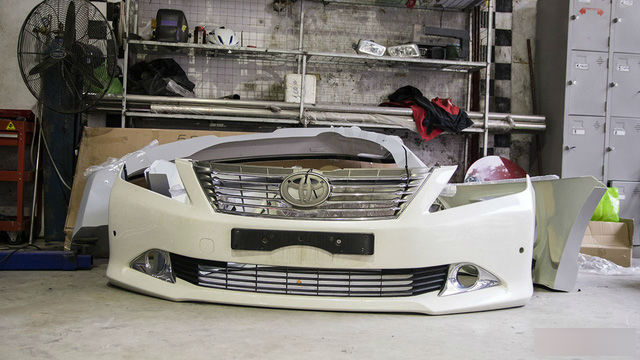 Nở rộ thú chơi biến xe Toyota thành Lexus