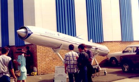 5 vũ khí của Nga và Mỹ thú vị nhất năm 2017