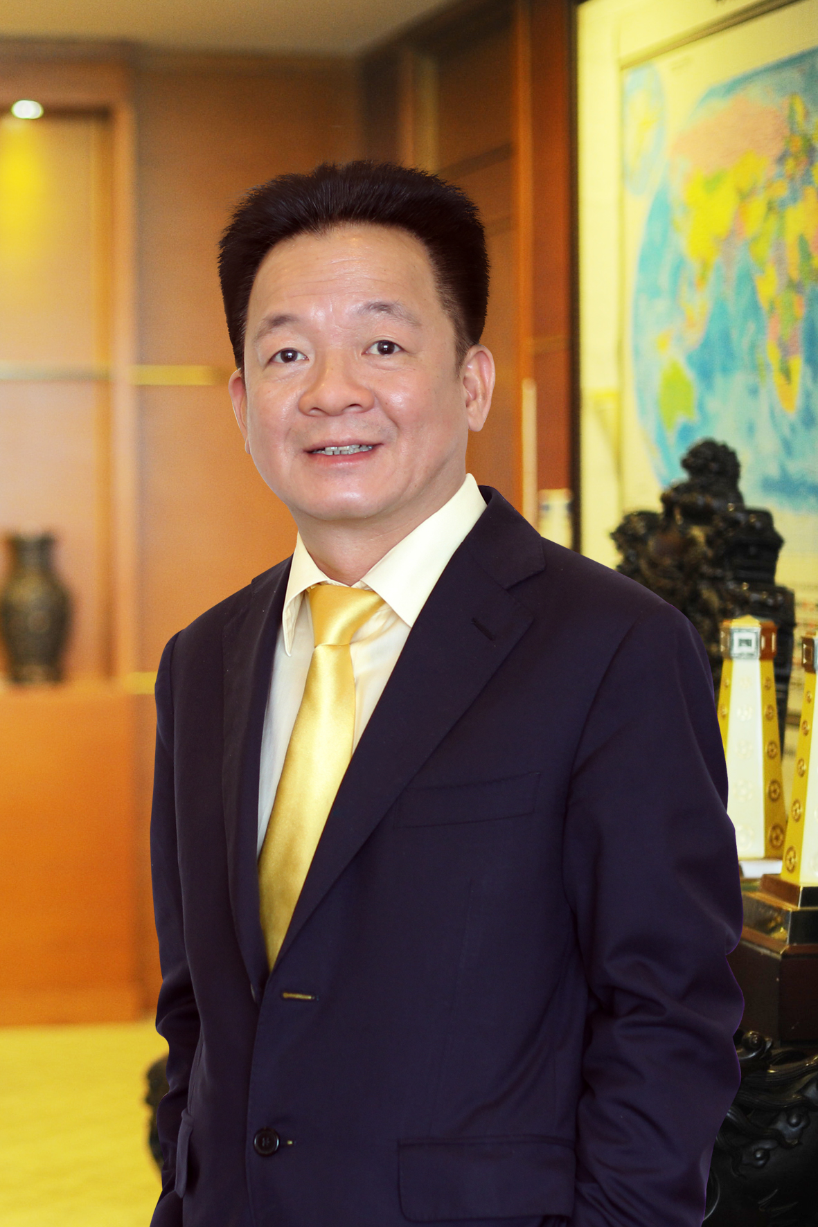 Ông Đỗ Quang Hiển - từ chúa chổm thành chủ ngân hàng Ông Đỗ Quang Hiển - từ chúa chổm thành chủ ngân hàng