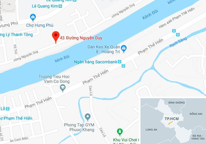 Hàng loạt căn nhà dọc kênh Đôi ở Sài Gòn bốc cháy giữa đêm