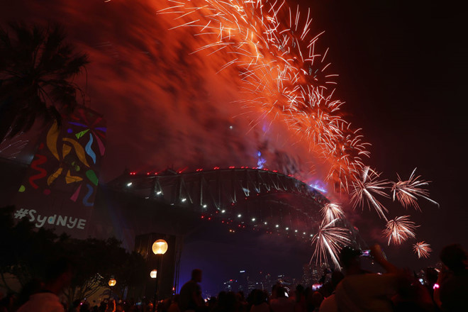 Hong Kong sáng bừng trong màn pháo hoa đón năm 2018 Hong Kong sáng bừng trong màn pháo hoa đón năm 2018
