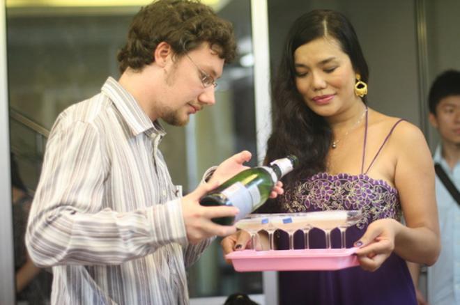 Muôn nẻo đường tình của 3 nghệ sĩ chuyển giới nổi tiếng Việt Nam