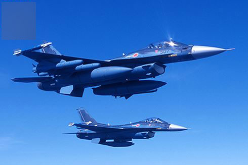 [Infographic] J-10, niềm tự hào của Trung Quốc sẽ gãy cánh trước F-2 Nhật Bản?