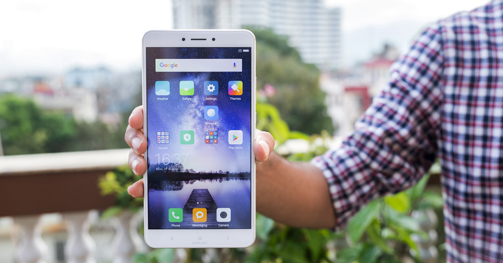 5 smartphone màn hình lớn giá tốt cho năm 2018 5 smartphone màn hình lớn giá tốt cho năm 2018