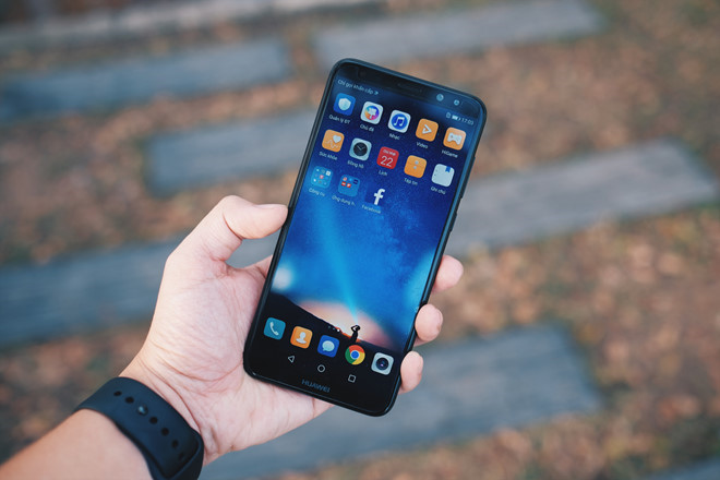 5 smartphone màn hình lớn giá tốt cho năm 2018 5 smartphone màn hình lớn giá tốt cho năm 2018