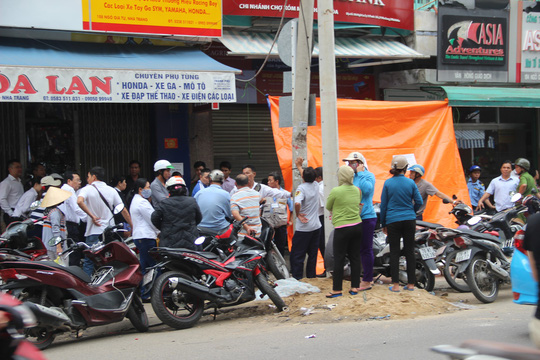 Một bảo vệ chết tại trụ sở ngân hàng