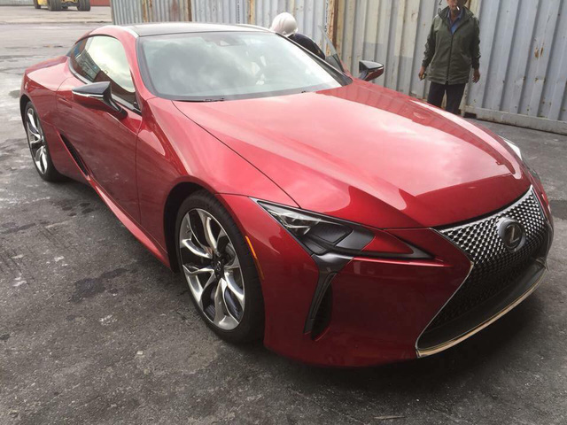 Xe thể thao Lexus LC500 2018 đầu tiên về Việt Nam