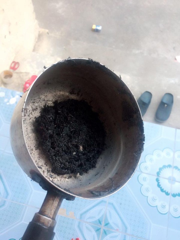 Cười rụng rốn với những pha mất não của hội mẹ bỉm sau sinh: Cá kho hóa cá thui rơm, tương ớt thành tương than