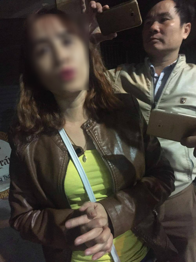 Người mẹ bé trai 10 tuổi bị bố bạo hành đến gãy xương sườn: Tôi không nhận ra con