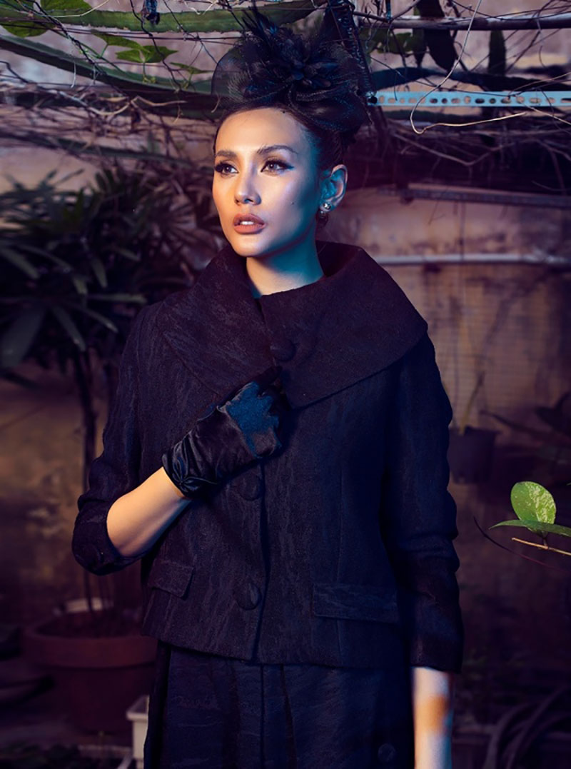 Võ Hoàng Yến hóa quý cô thập niên 1960