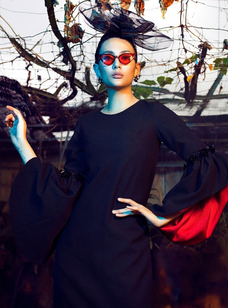 Võ Hoàng Yến hóa quý cô thập niên 1960