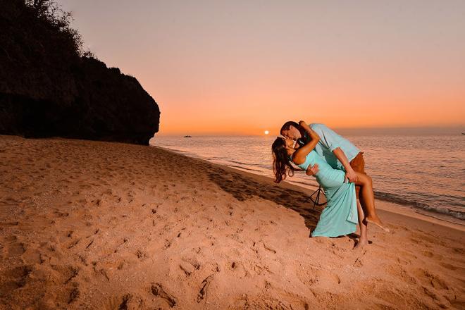 Cái kết ngọt trong bộ ảnh hôn sâu của cặp đôi yêu xa 13.000km suốt 3 năm