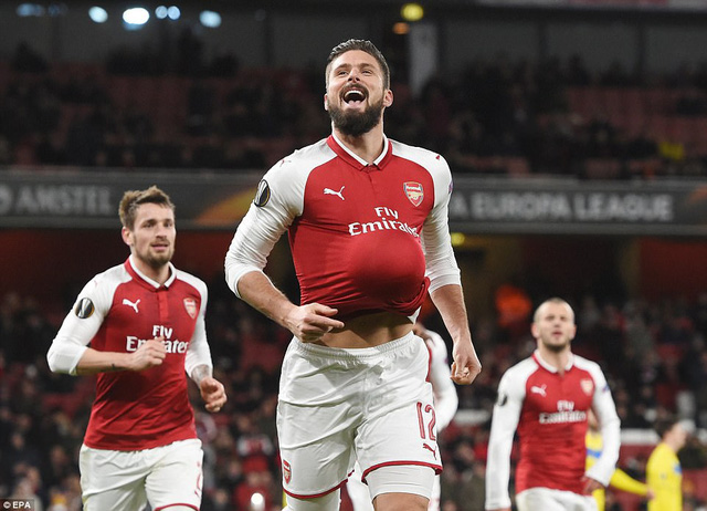 Wilshere khai hỏa sau 2 năm, Arsenal thắng với tỷ số tennis