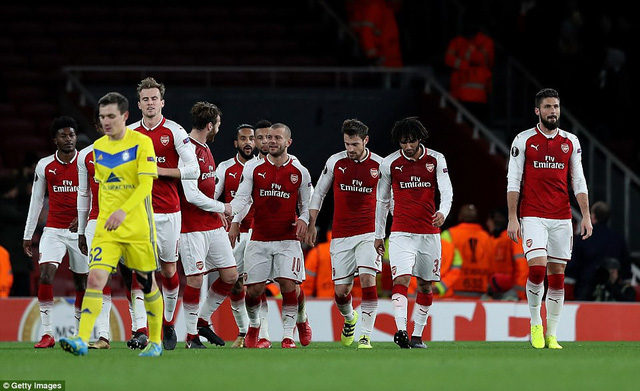 Wilshere khai hỏa sau 2 năm, Arsenal thắng với tỷ số tennis