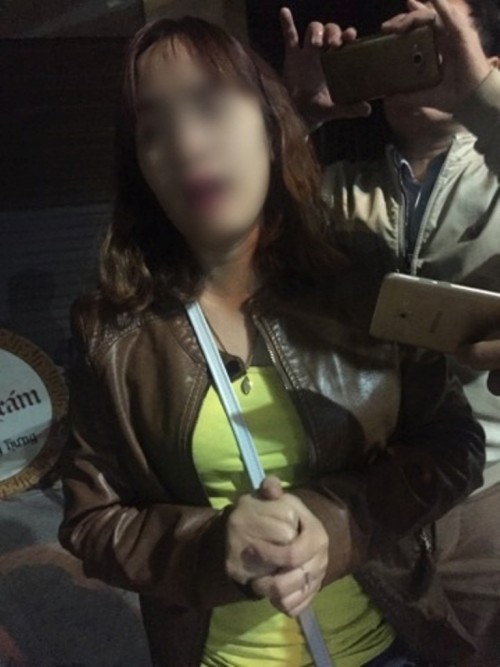 Bạo hành con trai 10 tuổi đến rạn sọ não, bố đẻ và người mẹ kế đối diện mức án 3 năm tù giam