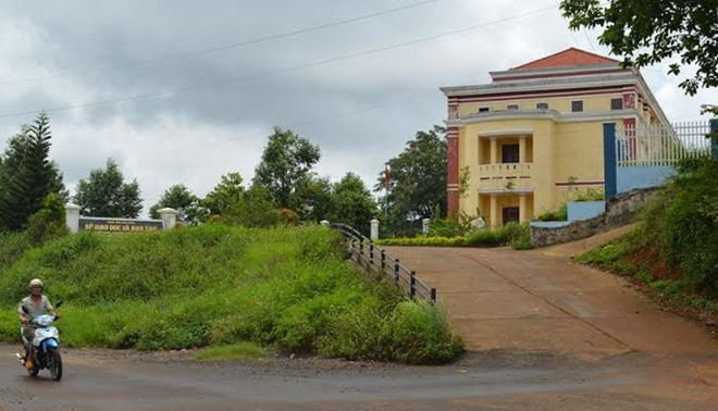 Bắt cán bộ Sở Giáo dục - Đào tạo lừa chạy việc