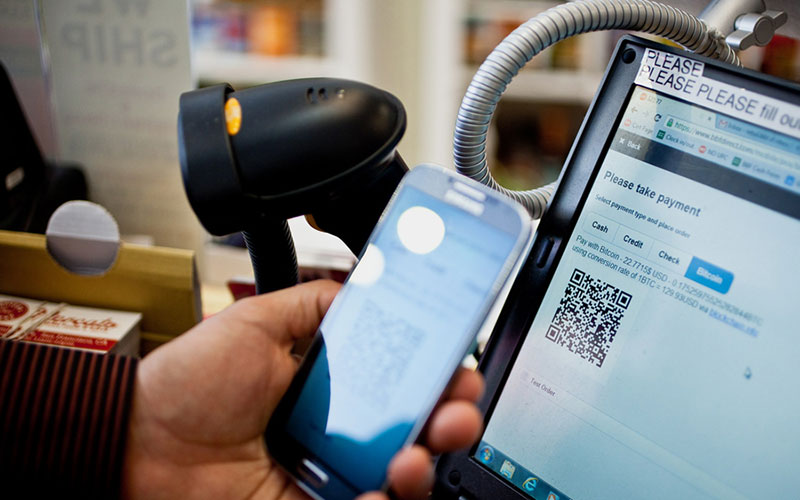 Một đêm lãi 300%: Chơi ảo, giàu hơn buôn vàng thật