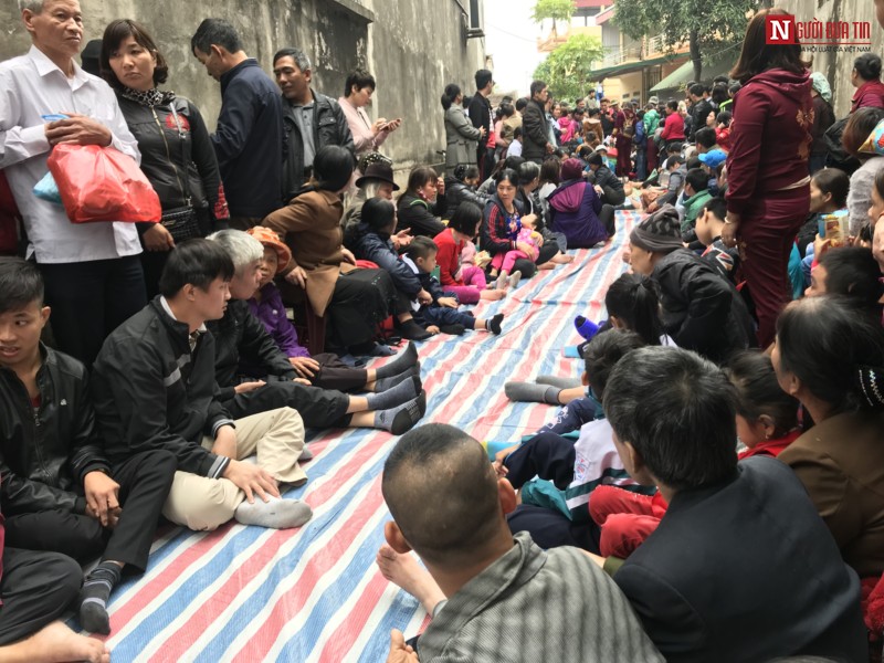 Công chúa thuốc lào chữa bệnh bằng cách rút lưỡi: Công việc chính của tôi là bán cát sỏi