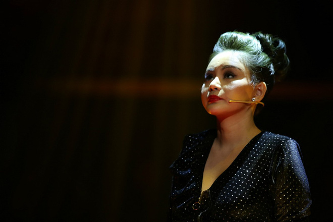 Lạm dụng khai thác đời tư ngôi sao, vô số chương trình gây tranh cãi