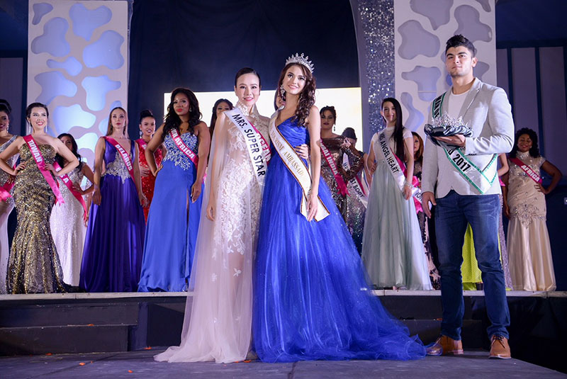 Dương Yến Ngọc mang về 2 giải phụ trong đêm bán kết Hoa hậu Quý Bà Hòa Bình Thế Giới 2017