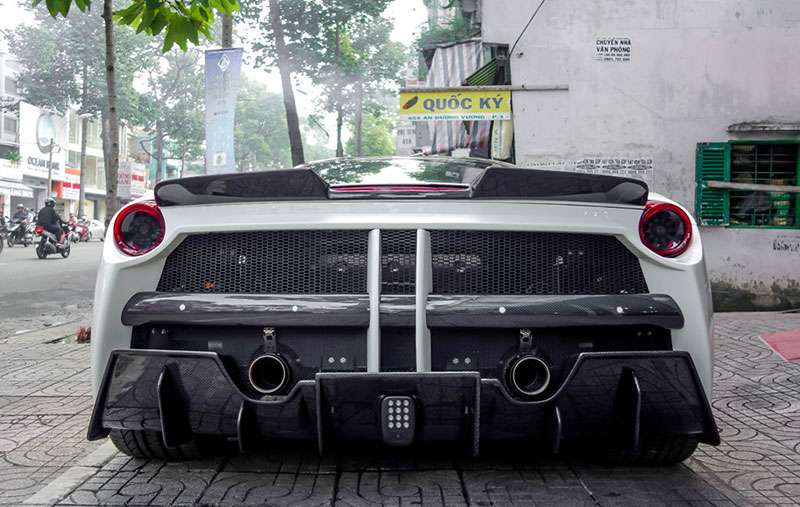 Ferrari 488 GTB Misha Deisgn đầu tiên tại Việt Nam