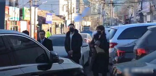 Tình cũ của Thích Tiểu Long ly dị chồng