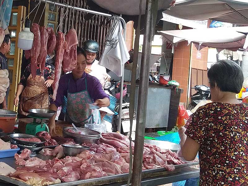 Pín dê, lòng heo… hết đường vào Việt Nam