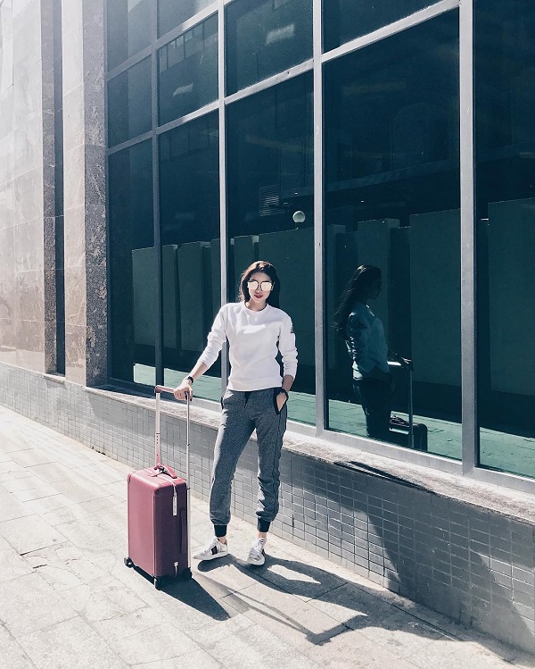 Bí quyết diện đồ thoải mái trên các chuyến bay dài