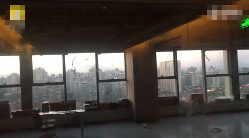 Triệu Vy dính nghi vấn cao chạy xa bay, cùng lúc thu dọn 4 công ty ở Bắc Kinh