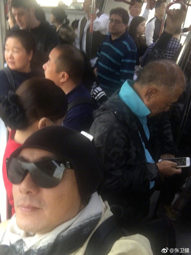 Trương Vệ Kiện thừa nhận không ai nhận ra mình khi đi xe bus