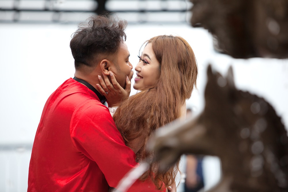 Vinh Râu FAPtv: Lầy lội trên màn ảnh, chân thành trong tình yêu