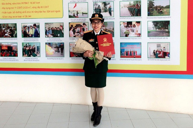 Bóng hồng hiếm hoi giành ngôi vương đầu ra Học viện Kỹ thuật Quân sự