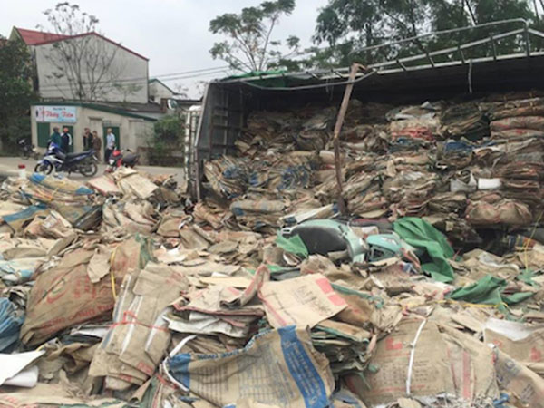 Tài xế xe tải bị bắt do gây tai nạn làm chết nữ phóng viên