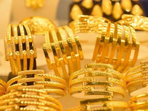 Giá vàng SJC xuống đáy gần 4 tháng