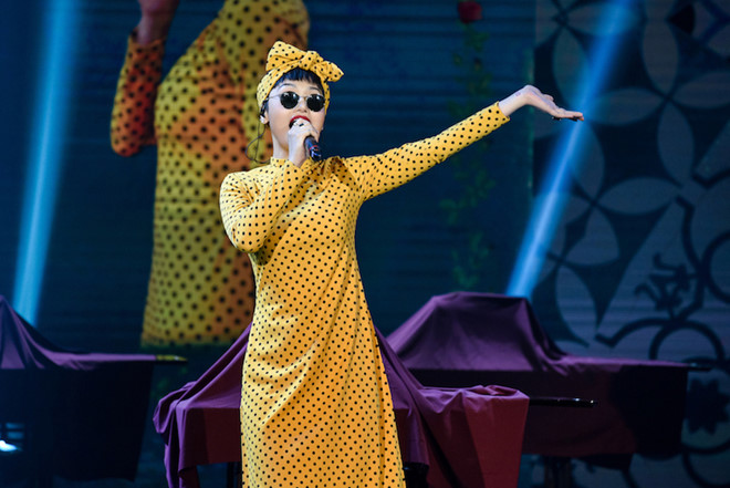 Tiếp tục bị chê giọng hát, Miu Lê thách 8 nhà sản xuất lên diễn