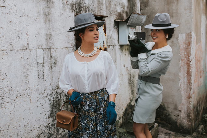 Thúy Hằng, Thúy Hạnh hóa quý cô thập niên xưa