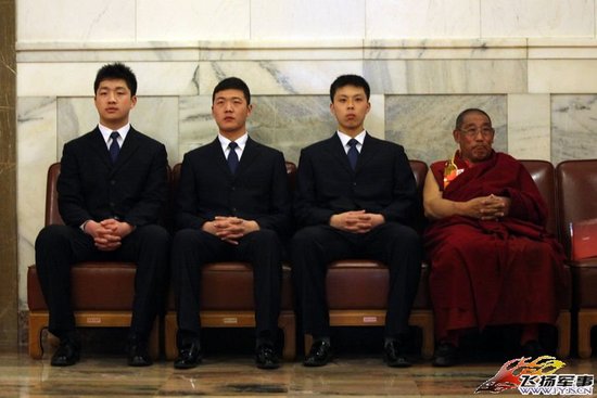 Giải mật cơ quan bí ẩn cận vệ Trung Nam Hải bảo vệ ông Tập Cận Bình ở Hà Nội Giải mật cơ quan bí ẩn cận vệ Trung Nam Hải bảo vệ ông Tập Cận Bình ở Hà Nội