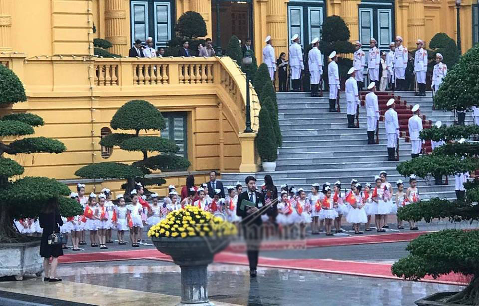 Tổng thống Trump: Chúng ta gắn kết với nhau vì mục tiêu, lợi ích chung Tổng thống Trump: Chúng ta gắn kết với nhau vì mục tiêu, lợi ích chung