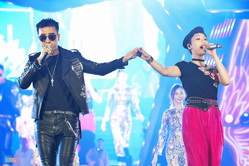 Mỹ Tâm khiến fan thích thú khi hát bản remix Đừng hỏi em