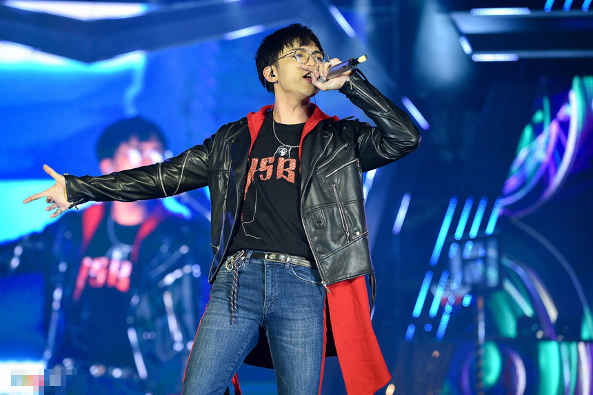 Mỹ Tâm khiến fan thích thú khi hát bản remix Đừng hỏi em