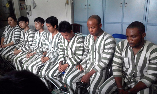 Nghe cú điện thoại, mất hơn nửa tỷ đồng