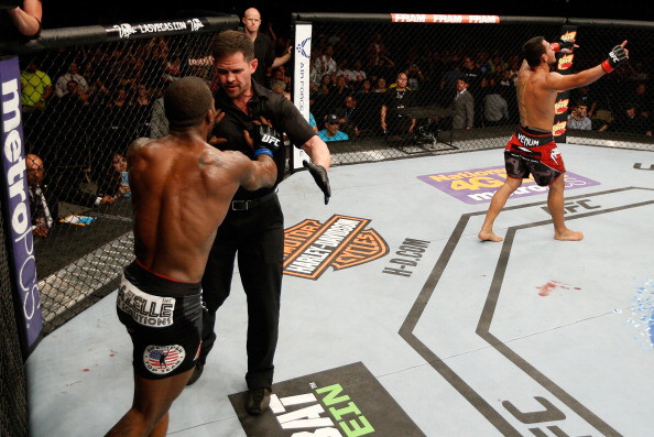 Tiền đang làm gã điên Conor McGregor biến chất?