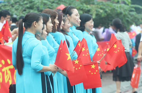 Chủ tịch Trung Quốc đến Hà Nội