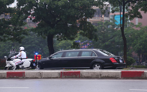 Chủ tịch Trung Quốc đến Hà Nội