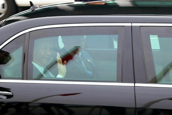 Chủ tịch Trung Quốc đến Hà Nội