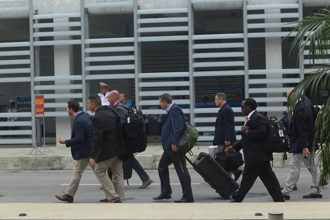 Tổng thống Mỹ Donald Trump rời Việt Nam