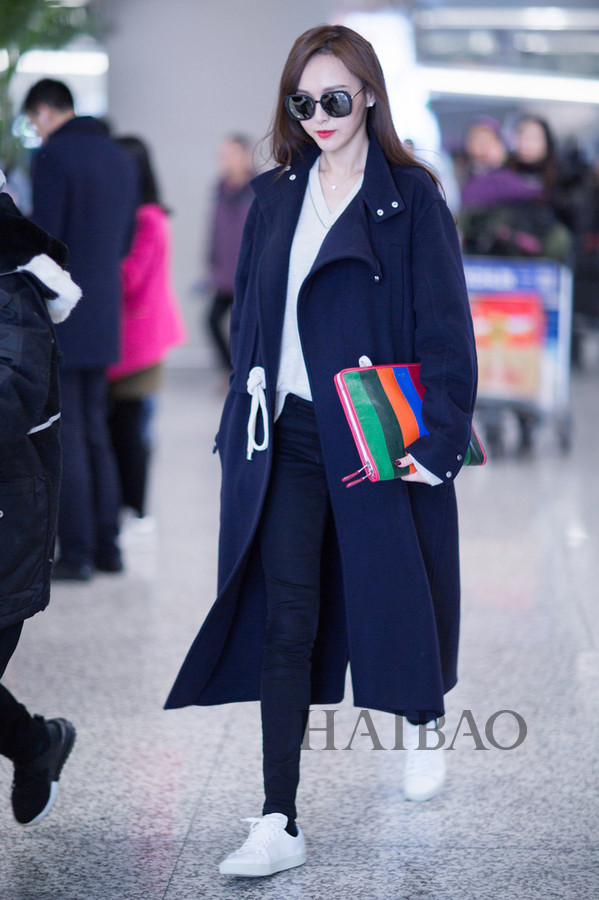 Cách phối áo khoác ấn tượng của Đường Yên