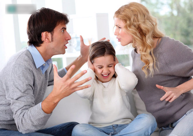 Bố muốn ly hôn với mẹ, con trai chỉ nói 2 câu giúp thay đổi cục diện hoàn toàn